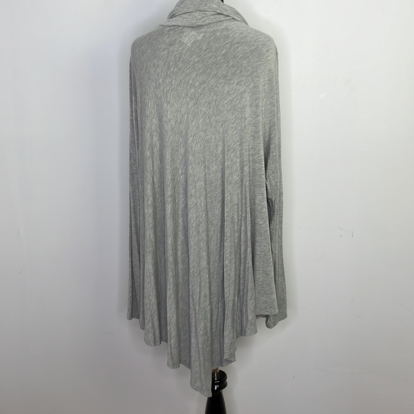Barneys New York drapery cowl neckline oversized stretchy thumb hole top - Picture 10 of 10